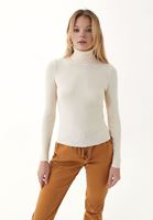 Bayan Krem Balıkçı Yaka Triko Kazak
