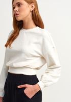 Women Cream Zero-neck Crop Sweatshirt
