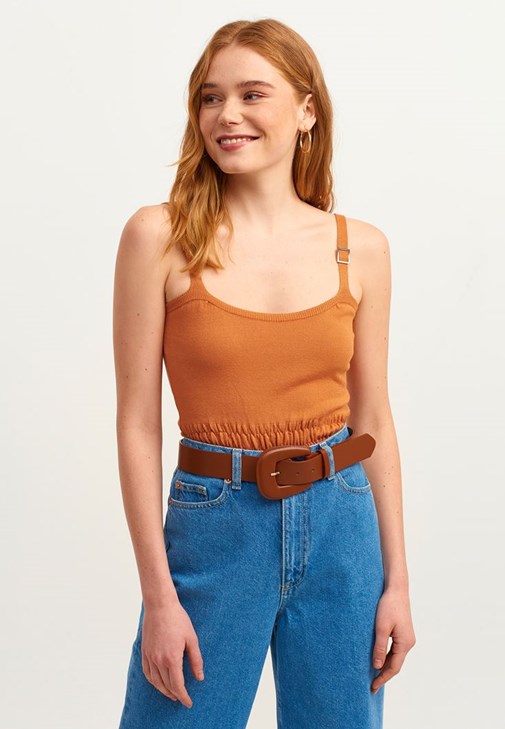 Turuncu Toka ve Gipe Detaylı Crop Triko Top