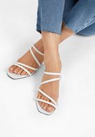 Bayan Beyaz İnce Bantlı Topuklu Terlik