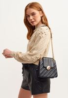 Bayan Siyah Zincirli Vegan Deri Kapitone Çanta