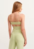 Sırt Detaylı Crop ve Wide-Leg Pantolon Kombini
