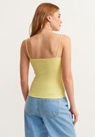 Kare Yaka Atlet ve Wide-Leg Denim Pantolon Kombini