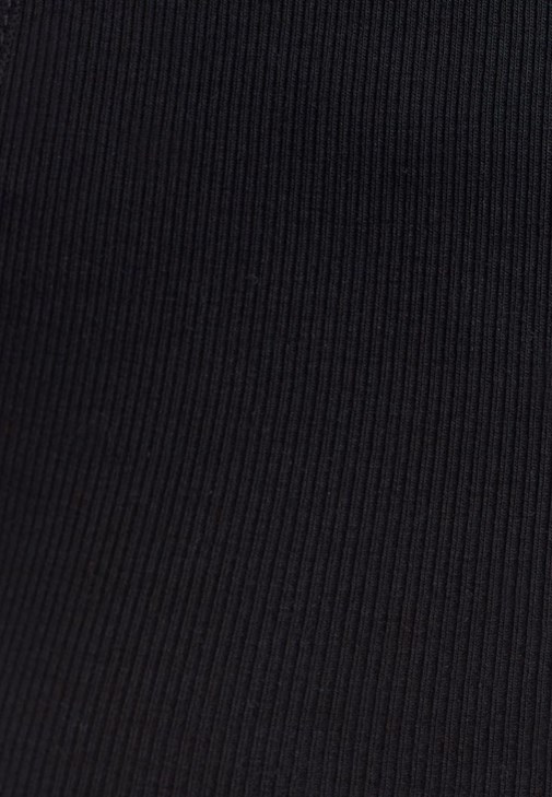 Fırfırlı Mini Etek ve Halter Yaka Atlet Kombini
