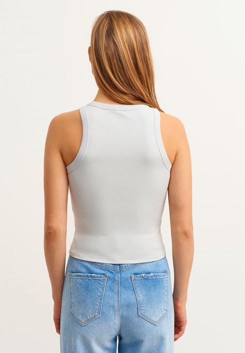 Halter-Neck Top ve Denim Pantolon Kombini