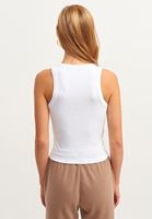 Halter-Neck Tank Top ve High-Rise Jogger Pantolon Kombini