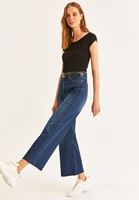 Bayan Siyah Pamuklu Esnek Dokulu Tişört