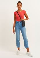 Bayan Kırmızı Pamuklu Esnek Dokulu Tişört