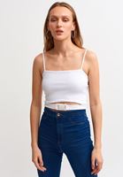 Toka Detaylı Crop Top Ve Denim Pantolon Kombini