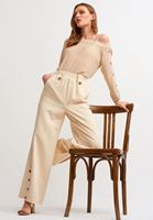 Bayan Bej Kayık Yaka Kazak