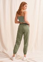 Nature Friendly Jogger Pantolon ve Dikişsiz Tank Top Kombini