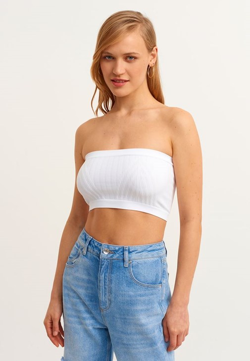 Straplez Crop Top ve Denim Pantolon Kombini