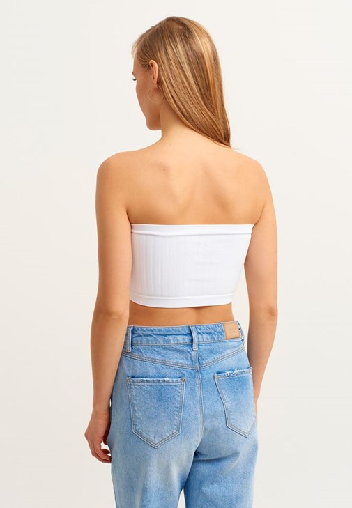 Straplez Crop Top ve Denim Pantolon Kombini