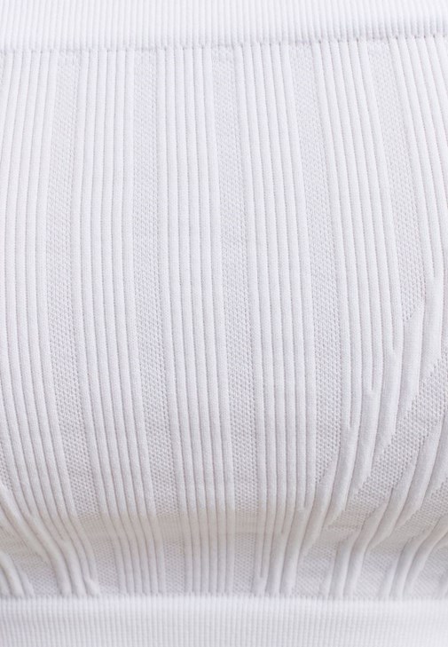 Straplez Crop Top ve Denim Pantolon Kombini