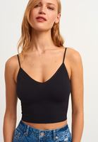 Pile Detaylı Bol Pantolon ve Crop Top Kombini