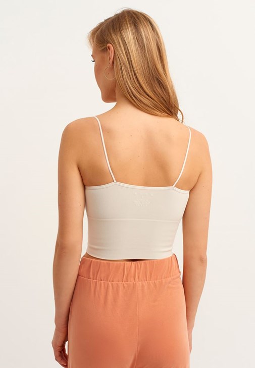 Yumuşak Jogger Pantolon ve Dikişsiz Crop Kombini