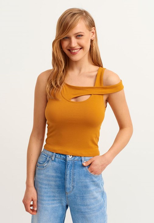 Turuncu Cut Out Crop Top