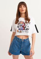 Bayan Beyaz Baskı ve Şerit Detaylı Pamuklu Crop Tişört