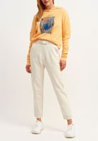 Baggy-Fit Pantolon ve Crop Sweatshirt Kombini