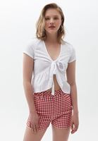 Bayan Beyaz Fırfırlı ve Bağcıklı Crop Bluz