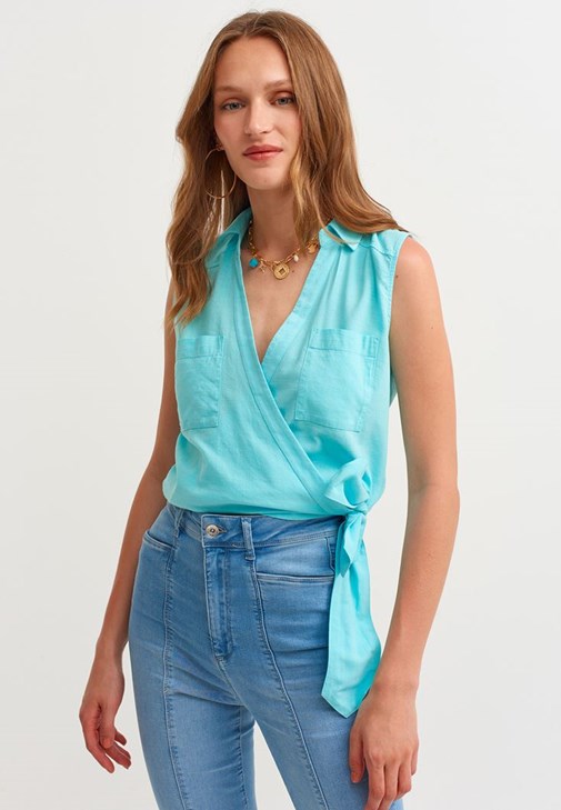 Mavi Beli Bağlama Detaylı Gömlek