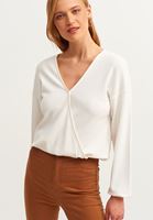 Bayan Krem Uzun Kollu Kruvaze Bluz