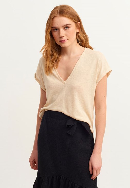 Kum Beji V-Neck Oversize Tişört