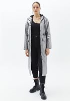 Bayan Gümüş Metalik Uzun Yağmurluk