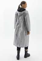 Bayan Gümüş Metalik Uzun Yağmurluk