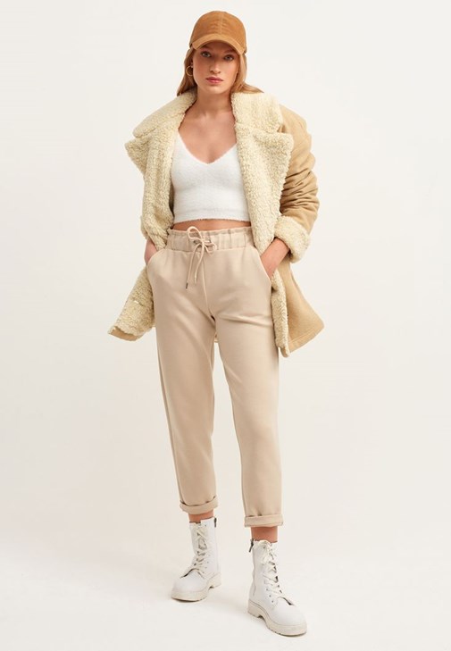 Midi Boy Etek ve Deri Blazer Ceket Kombini