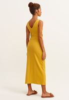 Bayan Sarı Cut-Out ve Yırtmaç Detaylı Elbise