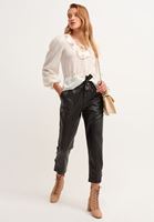 Bayan Krem Fırfırlı V-Neck Romantik Bluz