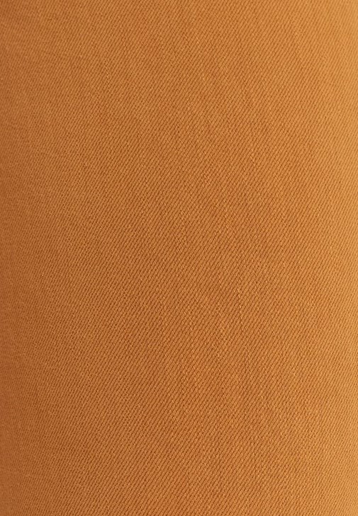 Toparlayıcı Etkili Skinny Pantolon ve Örgü Detaylı Crop Triko Kombini