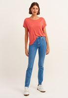 Bayan Kırmızı Bot Yaka Tişört