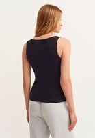 Bayan Siyah V Yaka Atlet