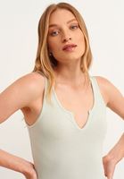 Bayan Yeşil/Gri V Yaka Atlet