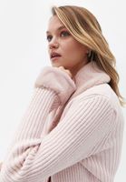 Bayan Pembe Kürk Detaylı Crop Hırka