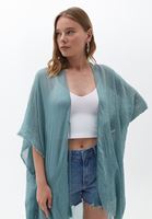 Midi Boy Kimono ve Denim Şort Kombini