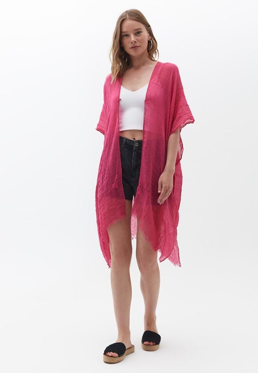 Kimono ve Denim Şort Kombini