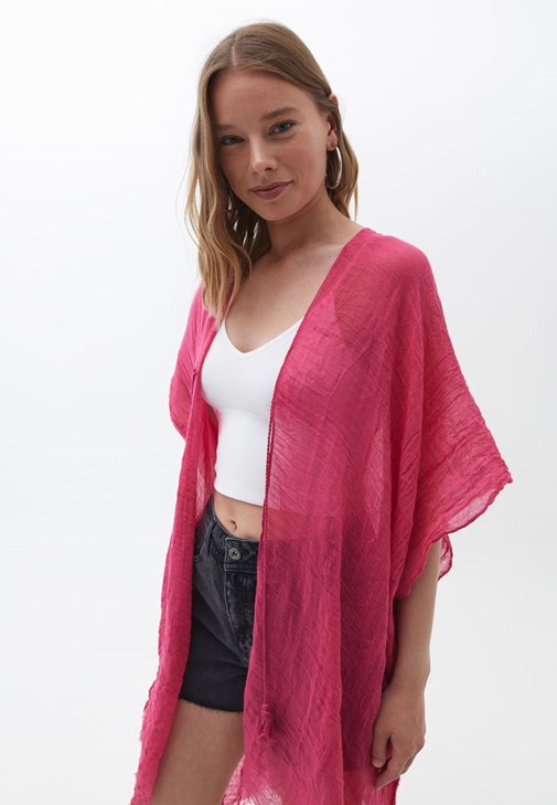 Kimono ve Denim Şort Kombini