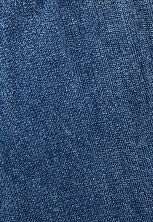 Beli Lastikli Denim Jogger ve Atlet Kombini