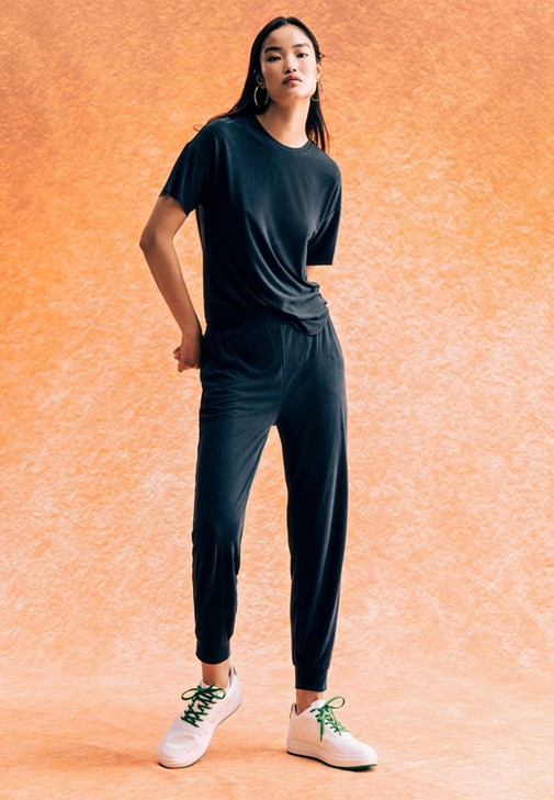 Kolsuz Sweatshirt ve Jogger Kombini