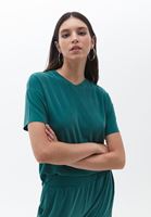 Yumuşak Dokulu Tişört ve Jogger Pantolon Kombini