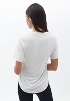 Bayan Krem Yumuşak Dokulu Sıfır Yaka Tişört (MODAL )