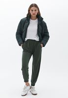 Loose-Fit Tişört ve Pantolon Kombini