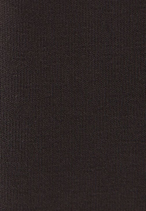 Tişört ve Toparlayıcı Skinny Pantolon Kombini