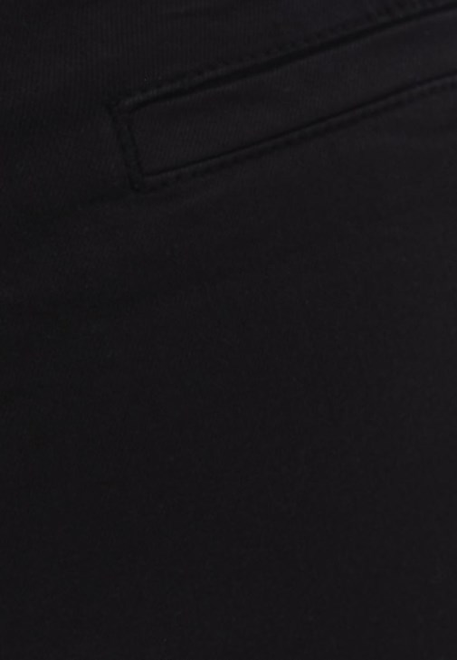 Bootcut Pantolon ve Düğmeli Hırka Kombini