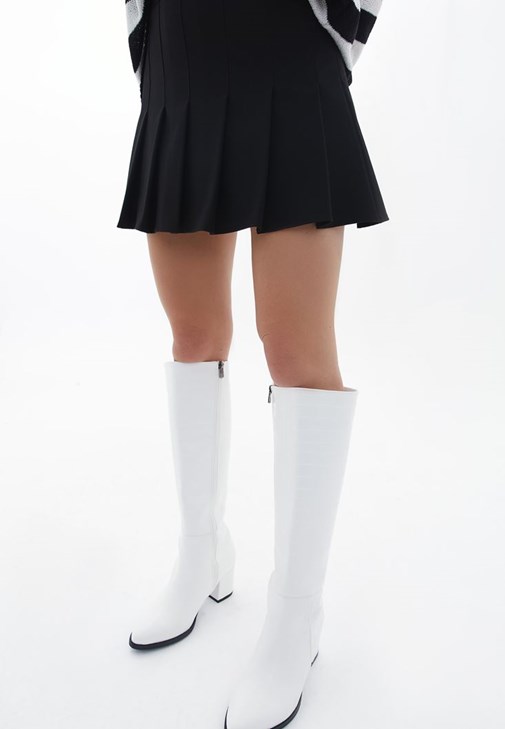 Beyaz Vegan Deri Uzun Çizme