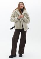 Bayan Bej Kürk Detaylı Oversize Mont