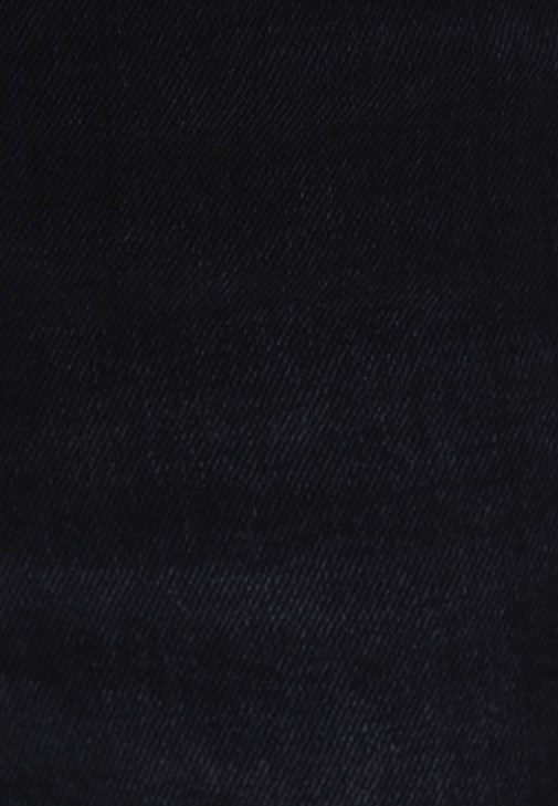 Çıtçıtlı Kazak ve Denim Pantolon Kombini